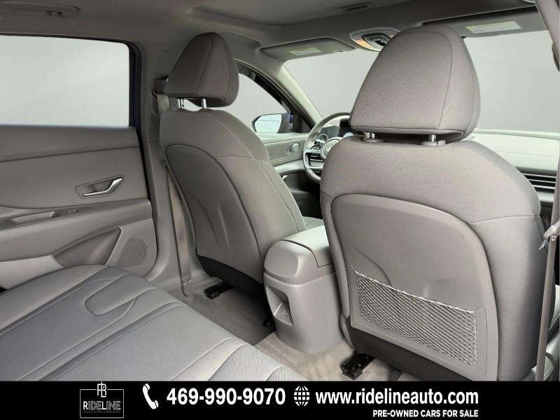 Hyundai Elantra SEL 2024