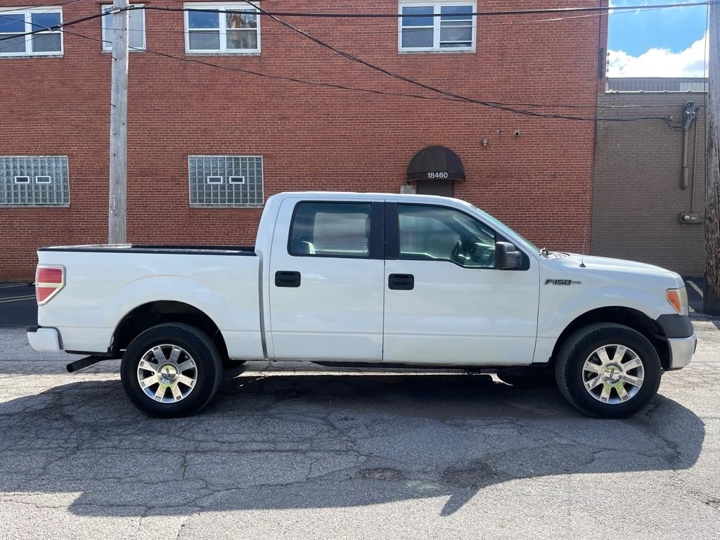 Ford F-150 XL SuperCrew 5.5-ft. Bed 4WD 2013