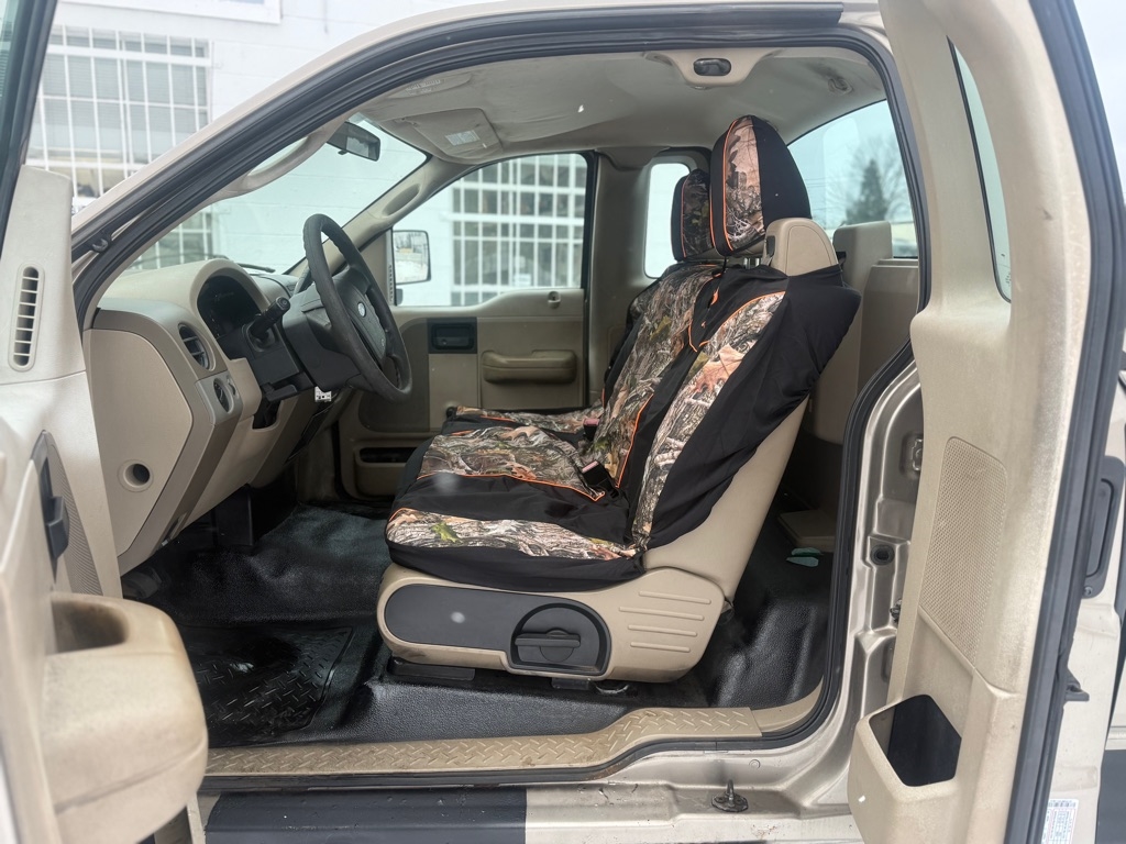 Ford F-150 STX 2WD 2005