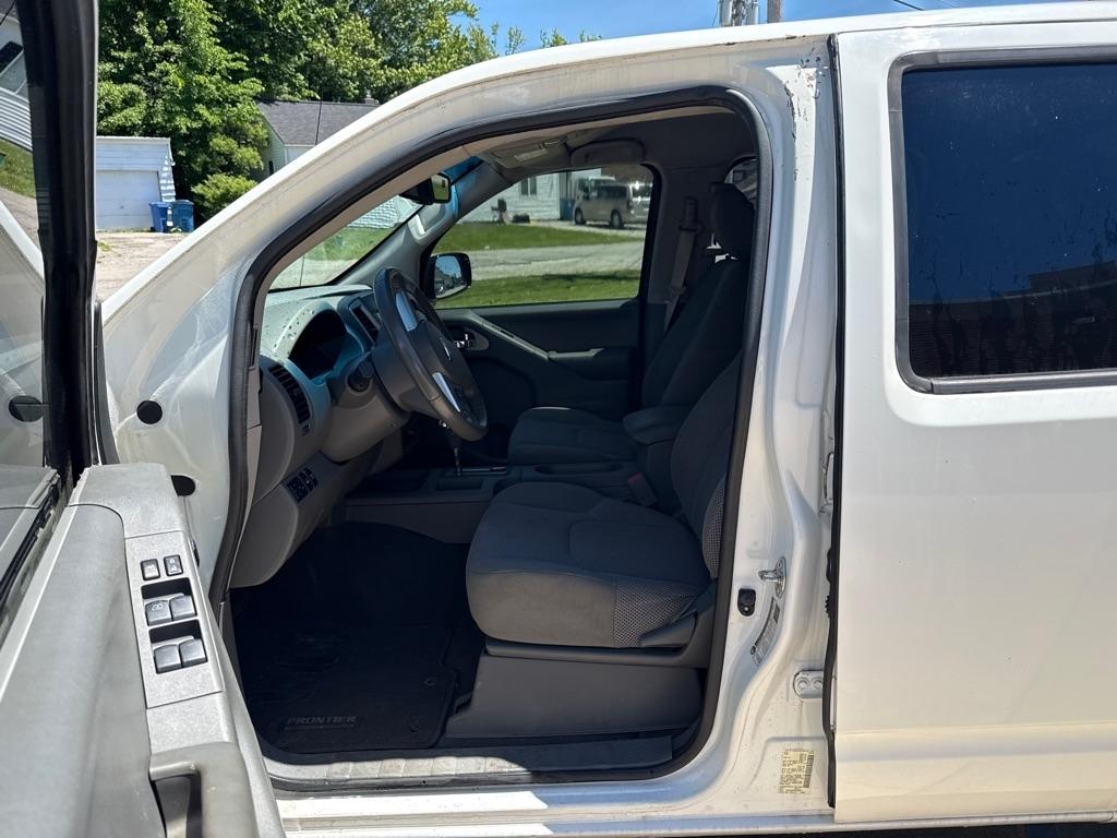Nissan Frontier SL Crew Cab 5AT 4WD 2019