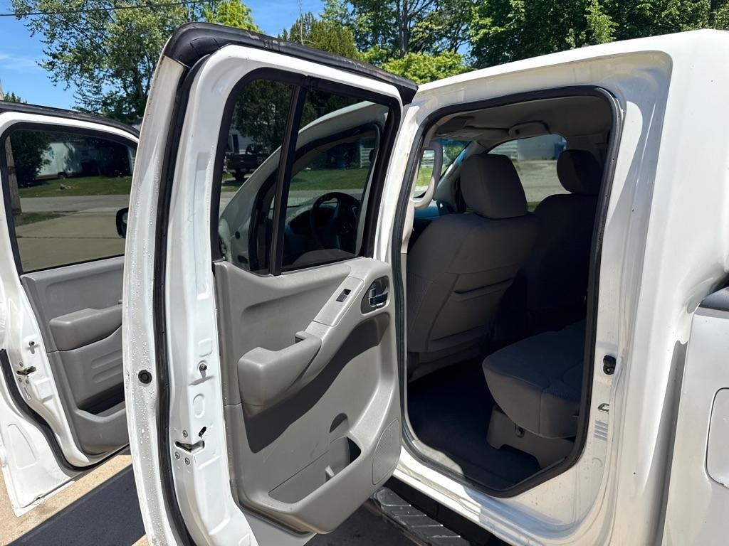 Nissan Frontier SL Crew Cab 5AT 4WD 2019