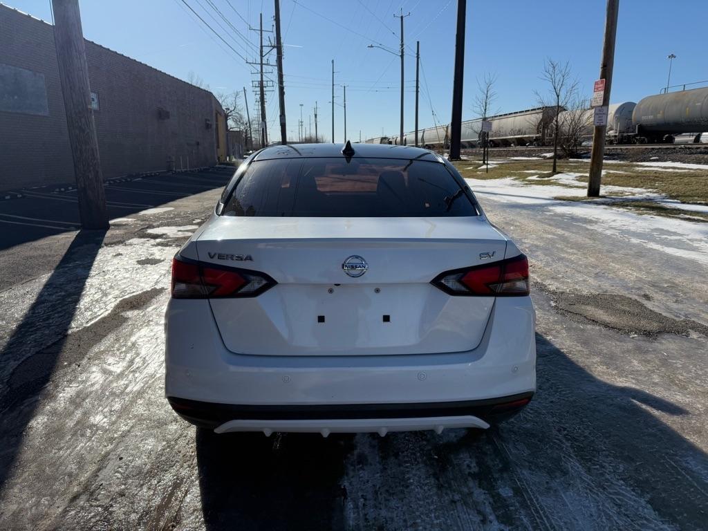 Nissan Versa SV 2020