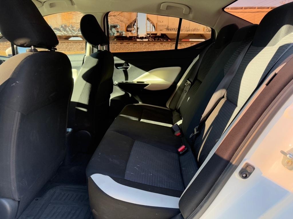 Nissan Versa SV 2020