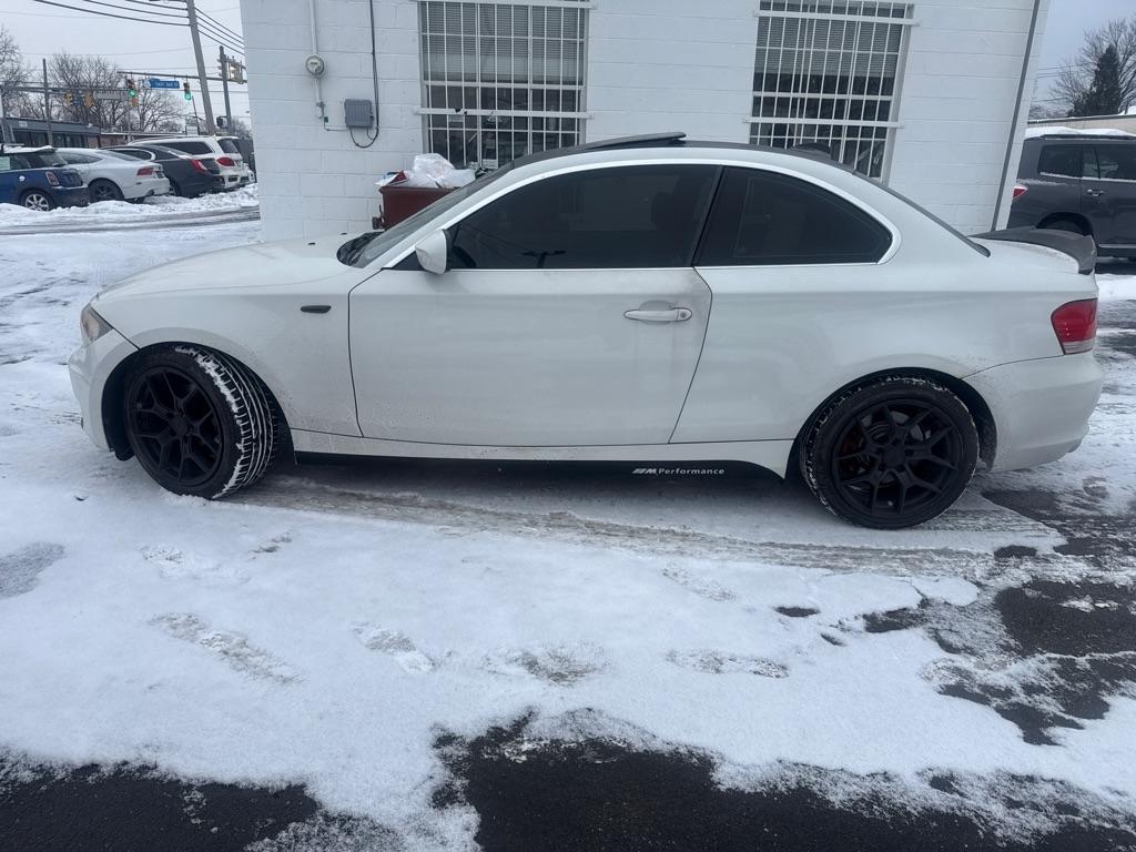 BMW 1-Series 128i Coupe 2011