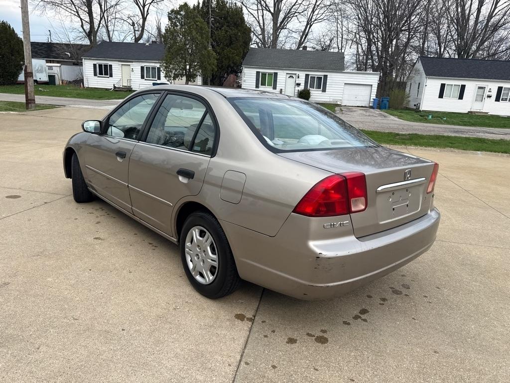 Honda Civic LX sedan 2001
