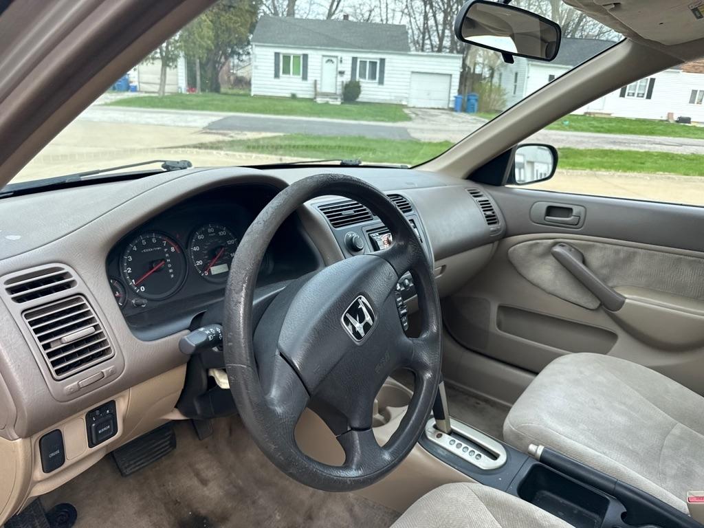 Honda Civic LX sedan 2001