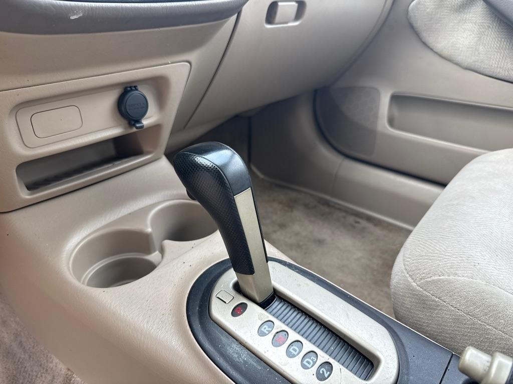 Honda Civic LX sedan 2001