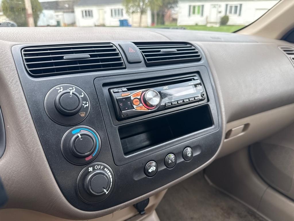 Honda Civic LX sedan 2001