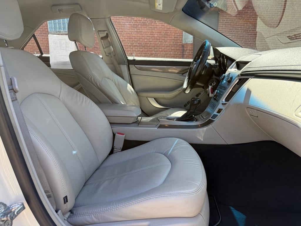 Cadillac CTS 3.0L Base AWD 2011