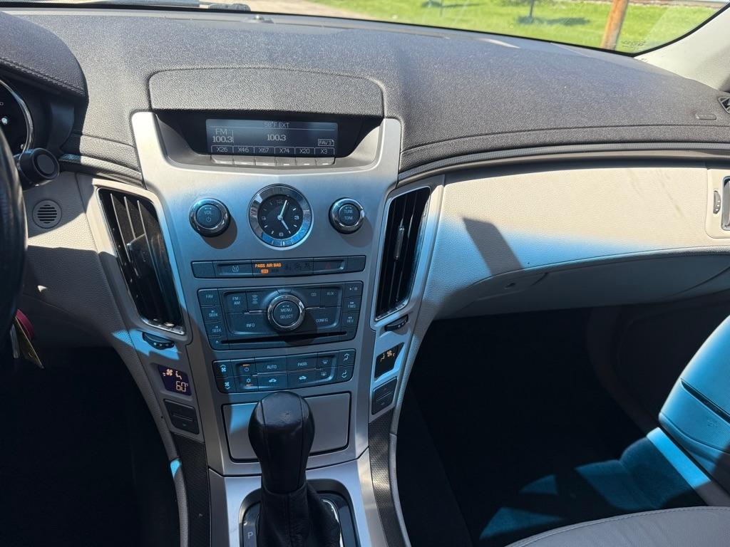 Cadillac CTS 3.0L Base AWD 2011