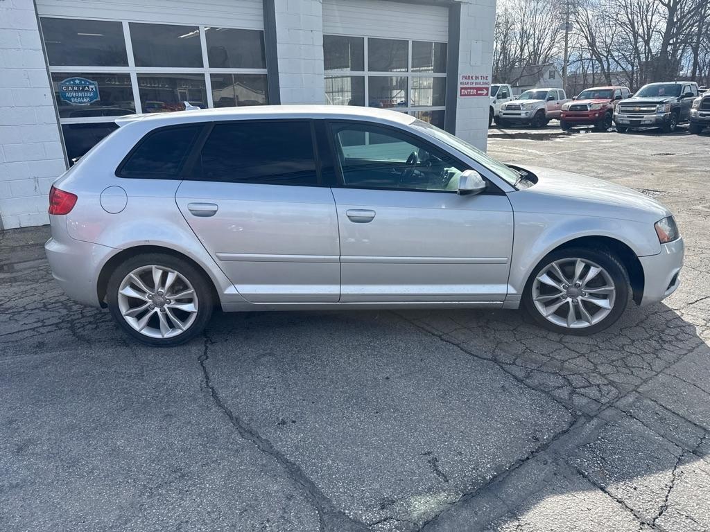Audi A3 2.0T Premium S tronic 2011