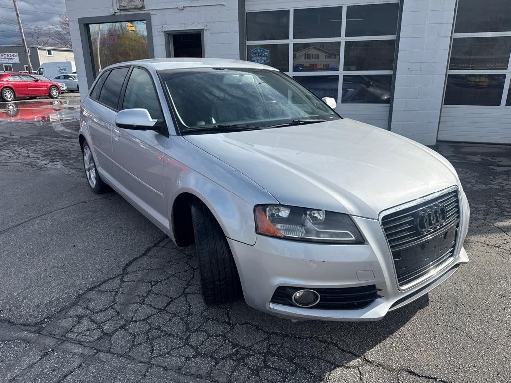 Audi A3 2.0T Premium S tronic 2011