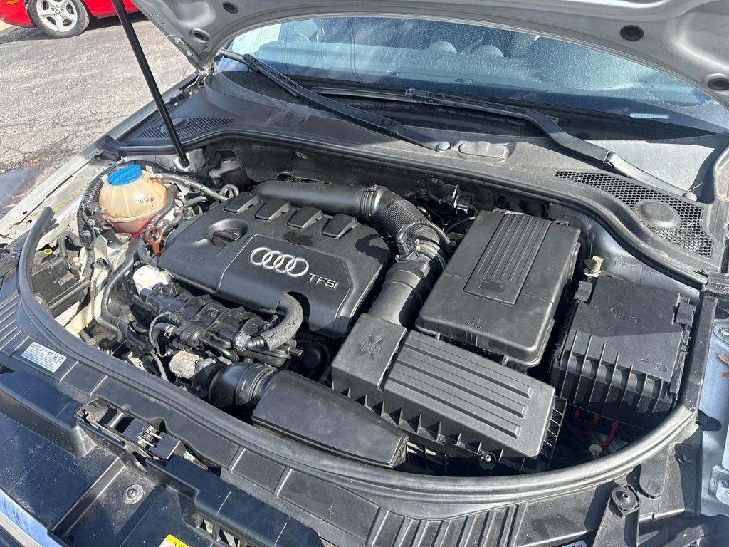 Audi A3 2.0T Premium S tronic 2011