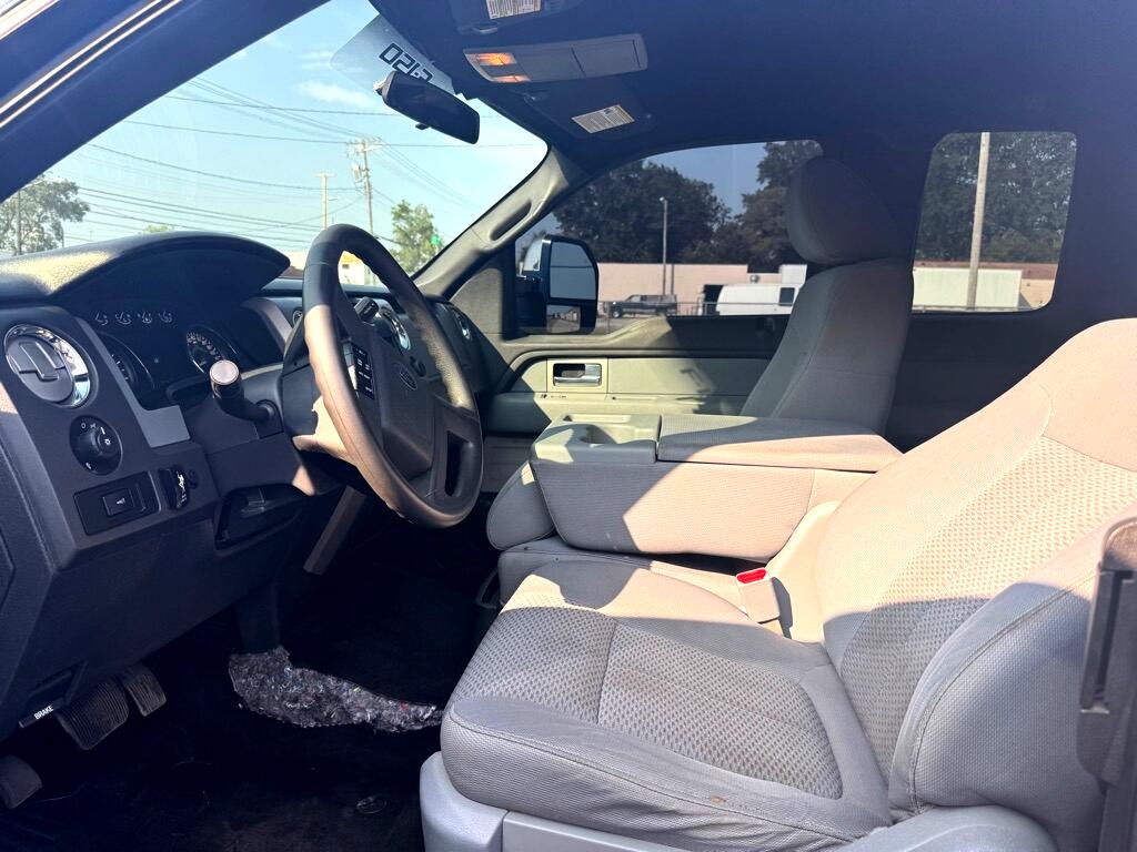 2011 Ford F-150 XL photo 9