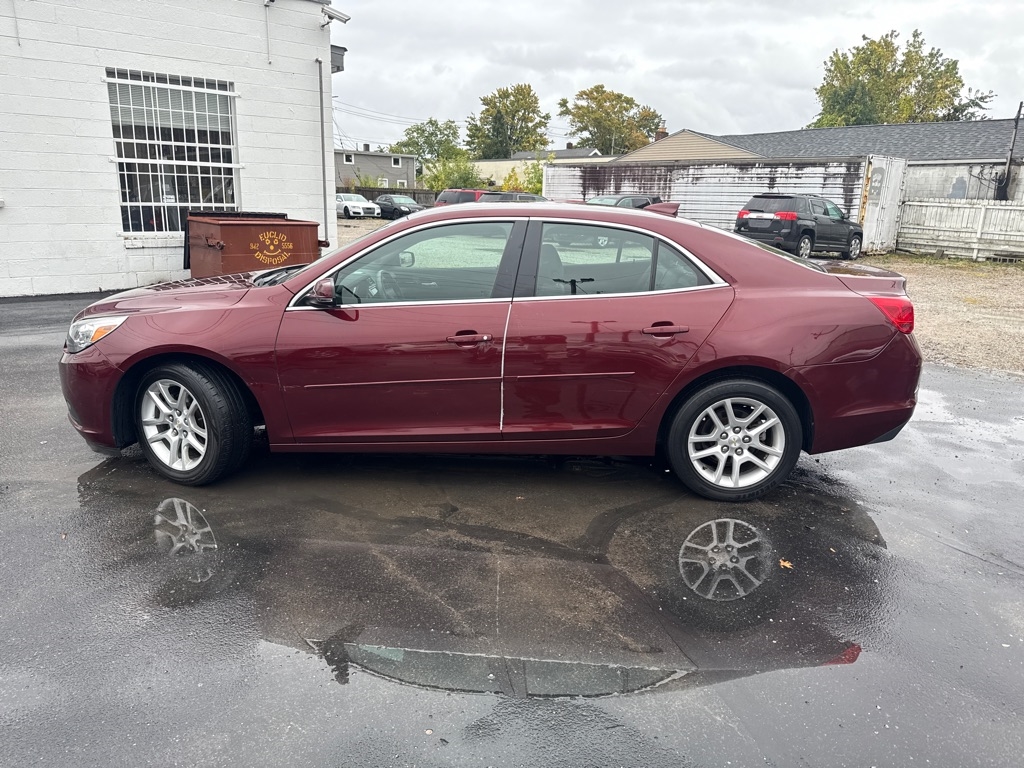 2015 Chevrolet Malibu 1LT photo 3