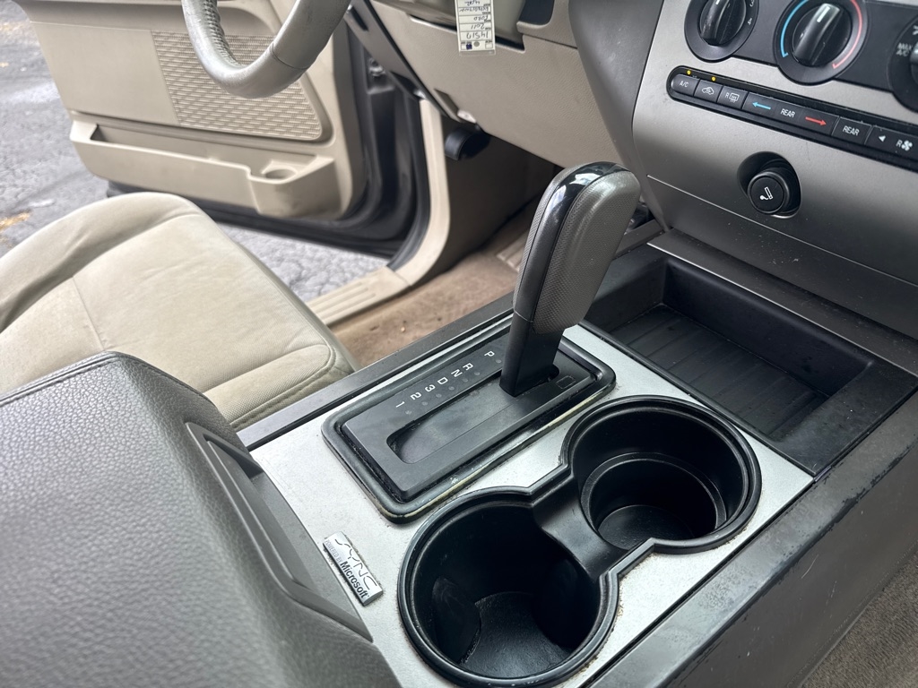 Ford Expedition King Ranch 4WD 2011 Ford Expedition King Ranch 4WD 2011