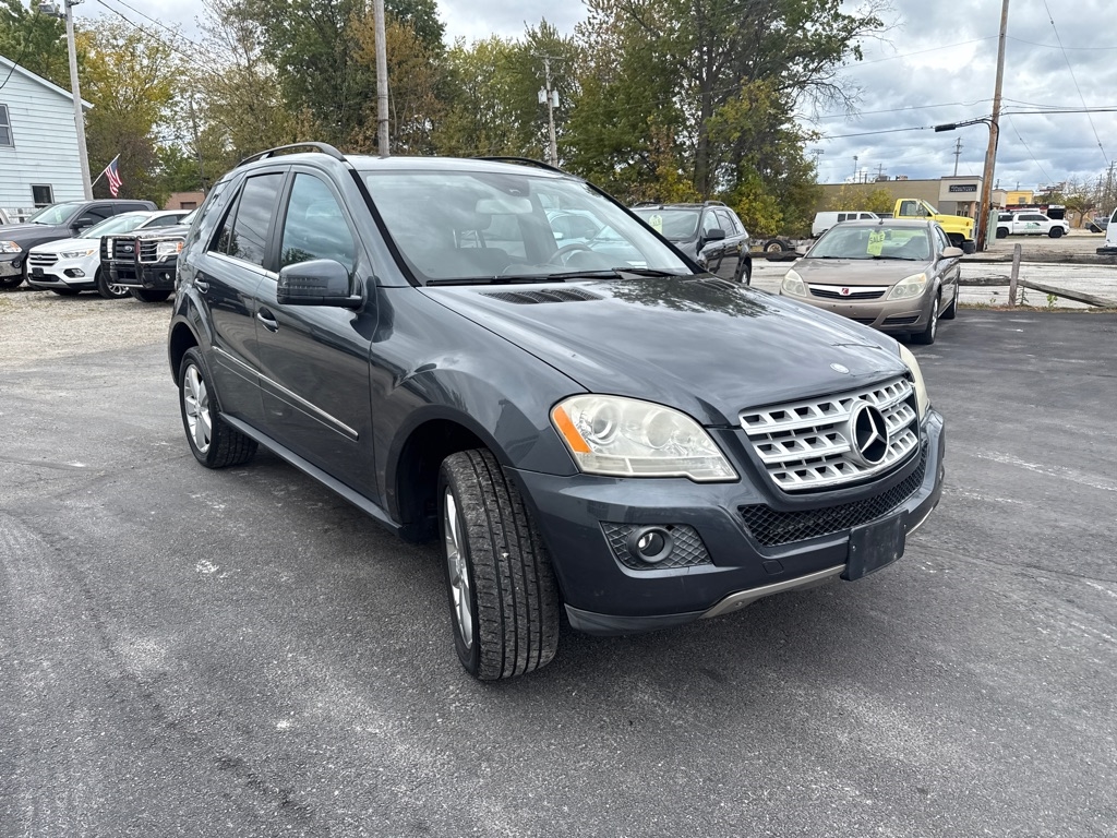 Mercedes-Benz M-Class ML350 4MATIC 2011 Mercedes-Benz M-Class ML350 4MATIC 2011