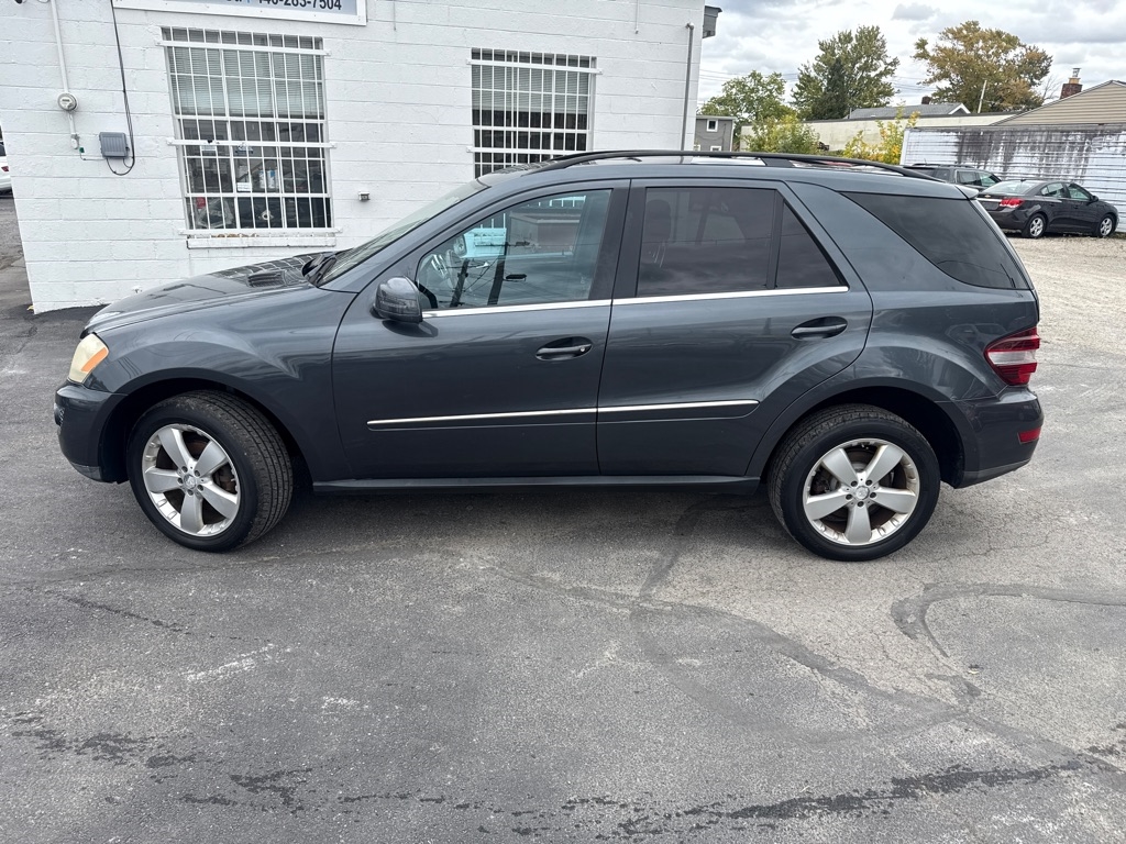 Mercedes-Benz M-Class ML350 4MATIC 2011 Mercedes-Benz M-Class ML350 4MATIC 2011