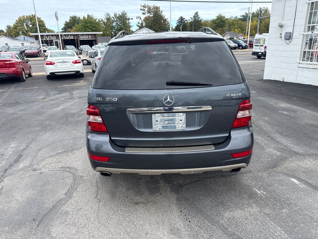 Mercedes-Benz M-Class ML350 4MATIC 2011 Mercedes-Benz M-Class ML350 4MATIC 2011
