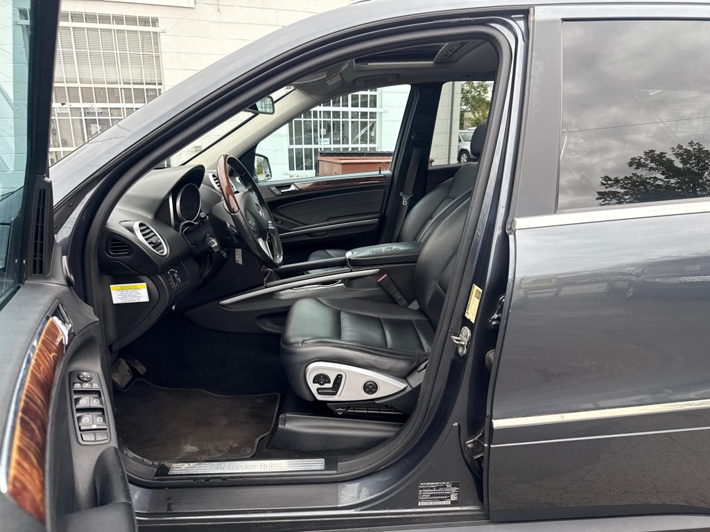 Mercedes-Benz M-Class ML350 4MATIC 2011 Mercedes-Benz M-Class ML350 4MATIC 2011