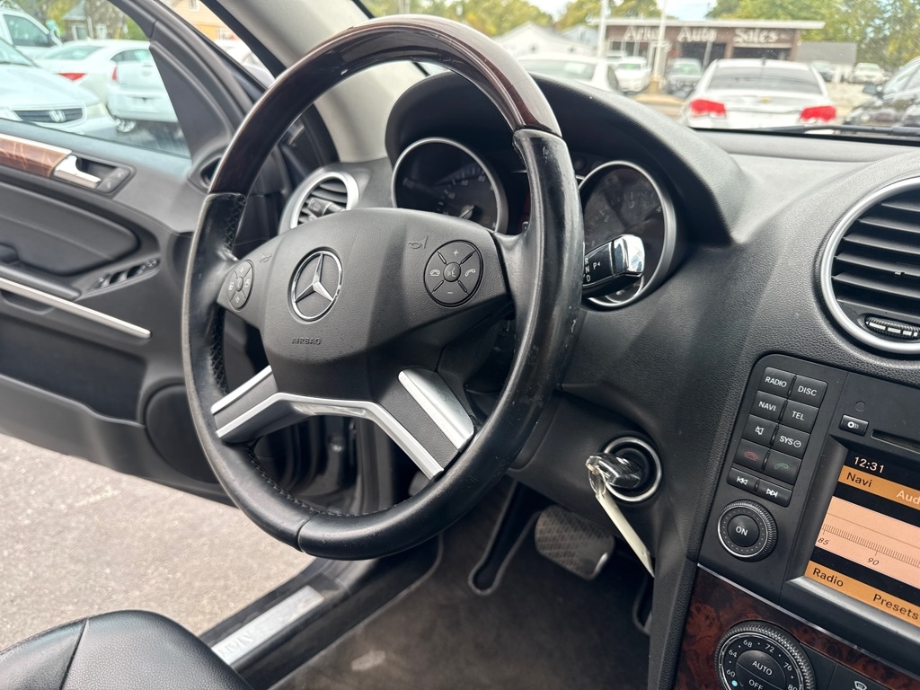 Mercedes-Benz M-Class ML350 4MATIC 2011 Mercedes-Benz M-Class ML350 4MATIC 2011