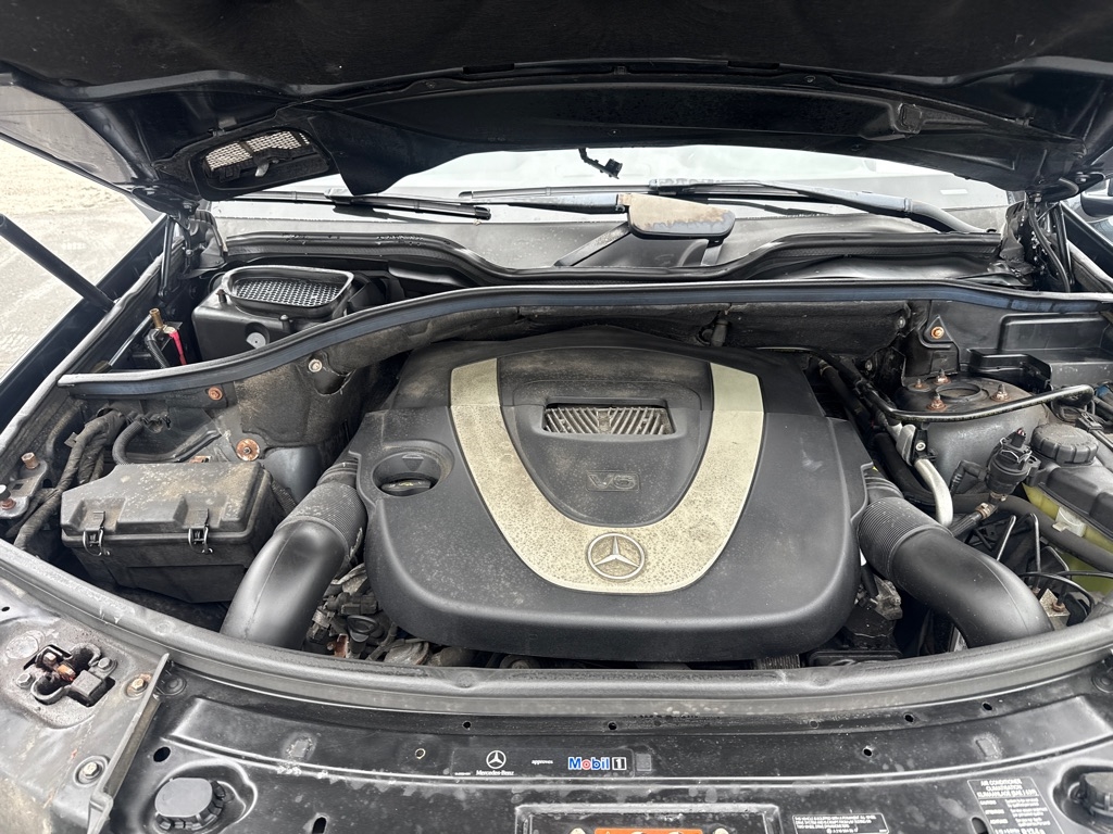 Mercedes-Benz M-Class ML350 4MATIC 2011 Mercedes-Benz M-Class ML350 4MATIC 2011