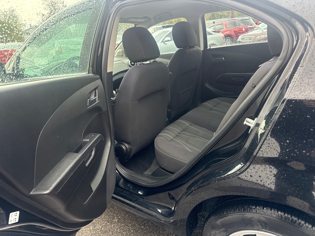 Chevrolet Sonic LT Auto Sedan 2017 Chevrolet Sonic LT Auto Sedan 2017