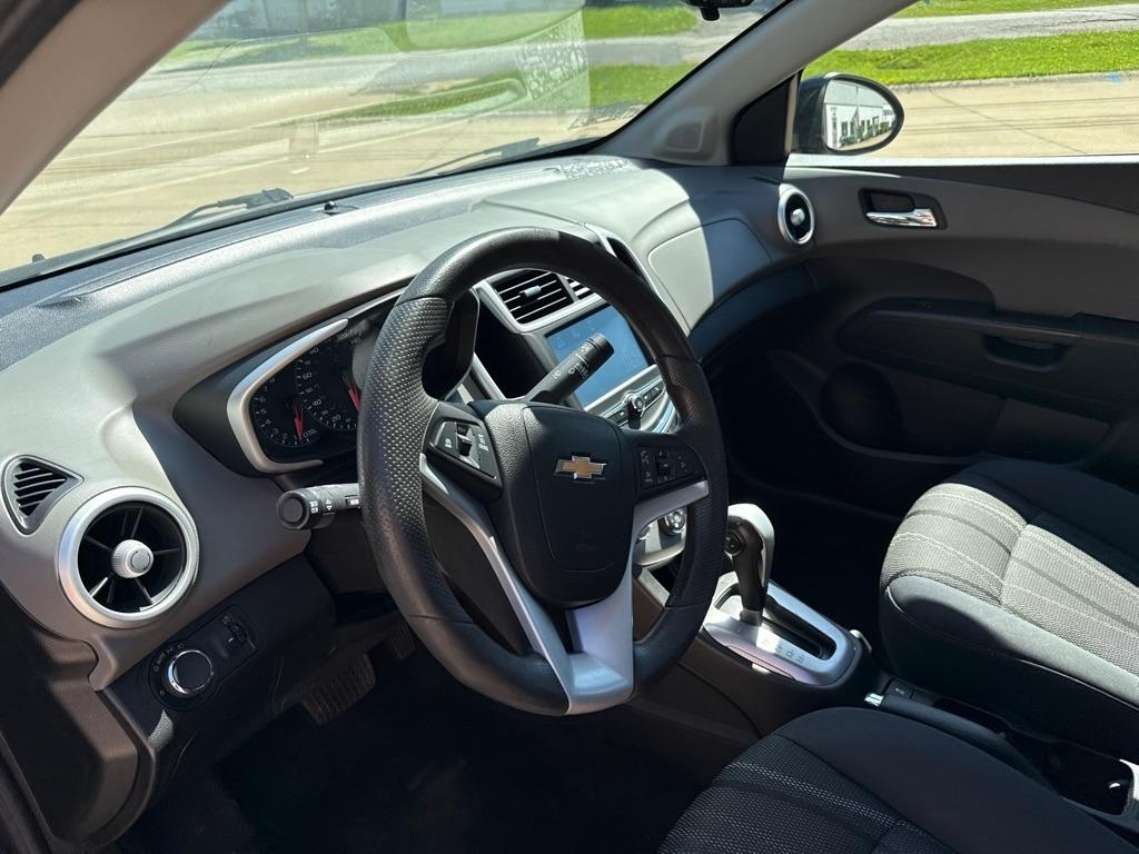 Chevrolet Sonic LT Auto Sedan 2017