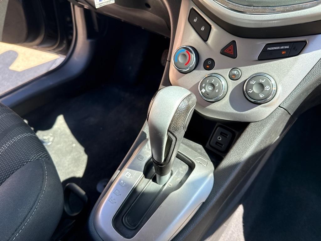 Chevrolet Sonic LT Auto Sedan 2017