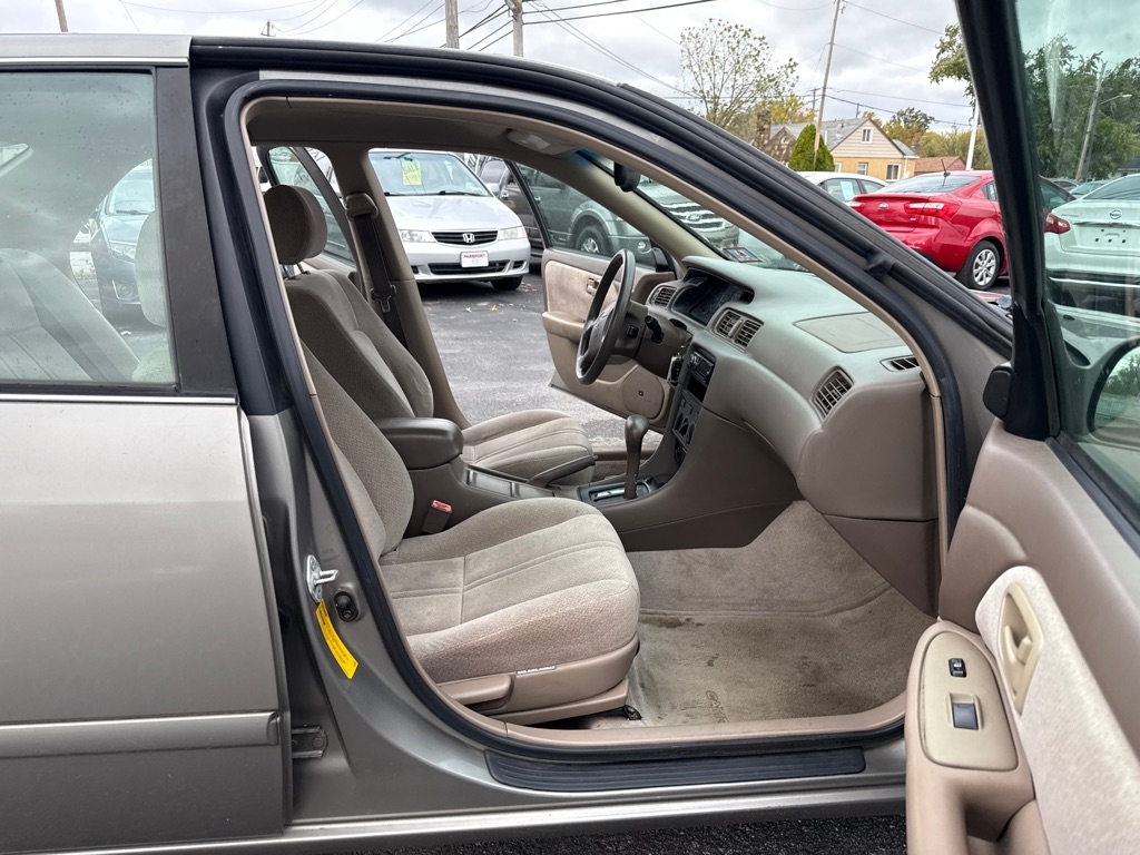 Toyota Camry LE V6 2001 Toyota Camry LE V6 2001