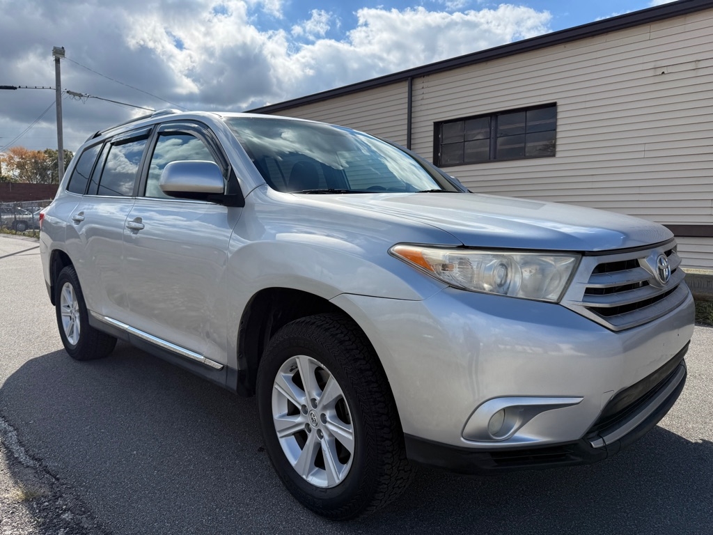 2012 Toyota Highlander SE