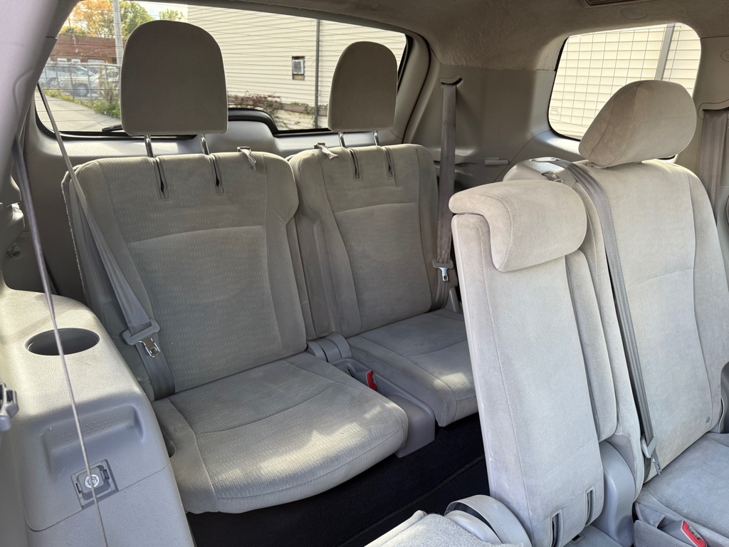 Toyota Highlander Base 4WD 2012