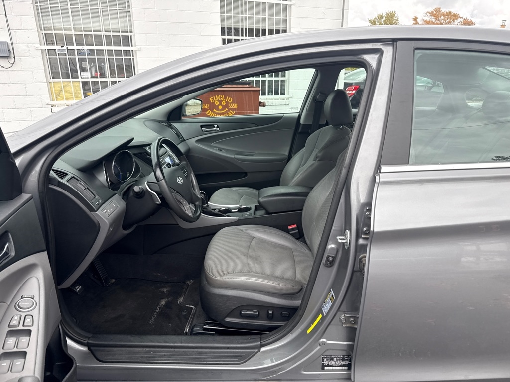 Hyundai Sonata SE Auto 2013 Hyundai Sonata SE Auto 2013
