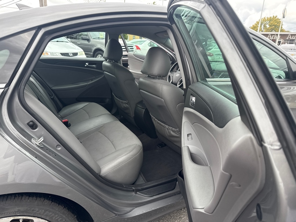 Hyundai Sonata SE Auto 2013 Hyundai Sonata SE Auto 2013
