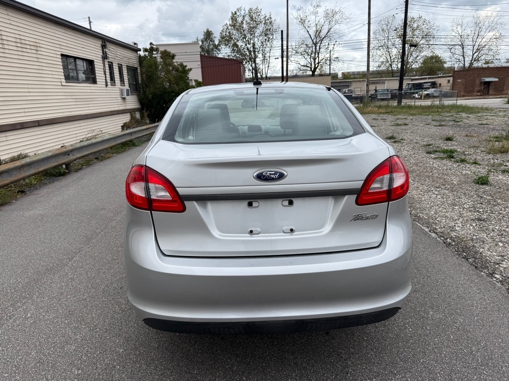 Ford Fiesta S Sedan 2012 Ford Fiesta S Sedan 2012