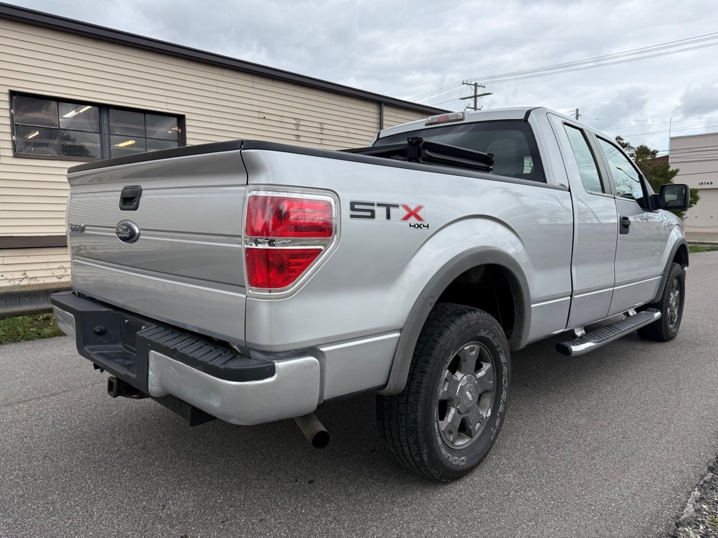 Ford F-150 XL SuperCab 8-ft. Bed 4WD 2010 Ford F-150 XL SuperCab 8-ft. Bed 4WD 2010