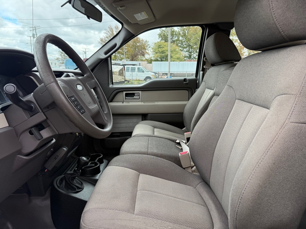 Ford F-150 XL SuperCab 8-ft. Bed 4WD 2010 Ford F-150 XL SuperCab 8-ft. Bed 4WD 2010