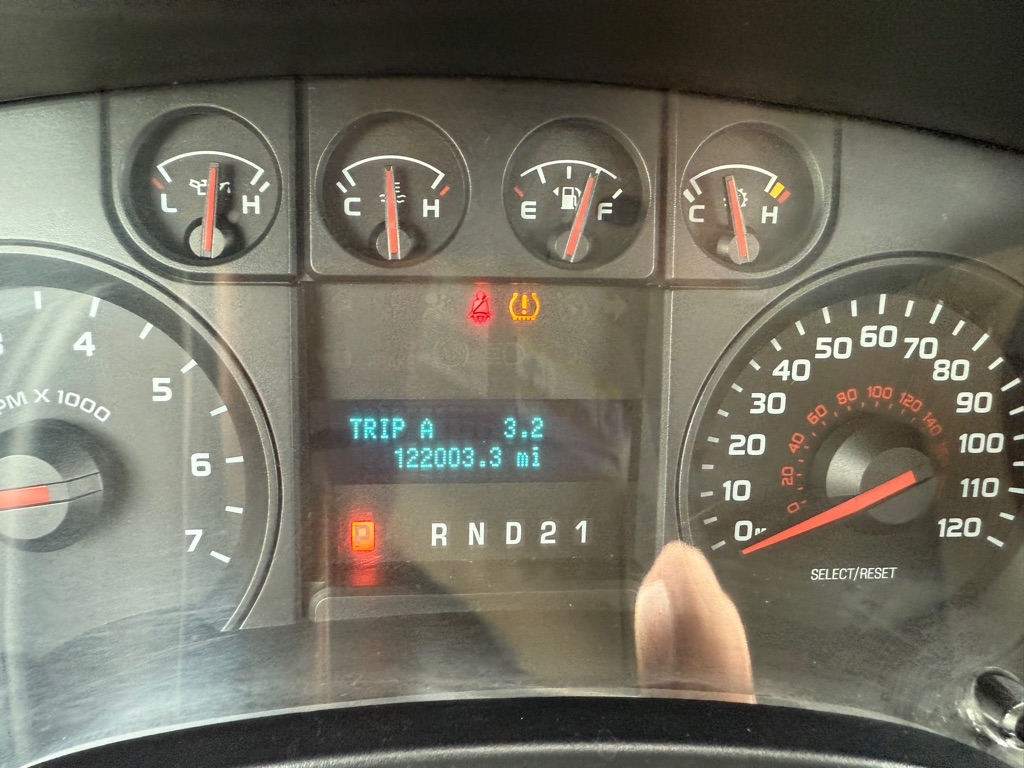 Ford F-150 XL SuperCab 8-ft. Bed 4WD 2010 Ford F-150 XL SuperCab 8-ft. Bed 4WD 2010