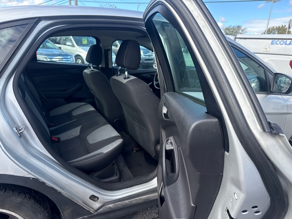 Ford Focus SE Sedan 2012 Ford Focus SE Sedan 2012