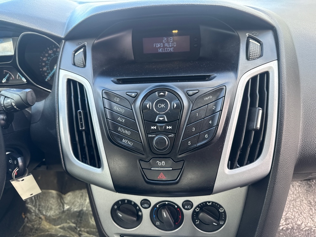 Ford Focus SE Sedan 2012 Ford Focus SE Sedan 2012