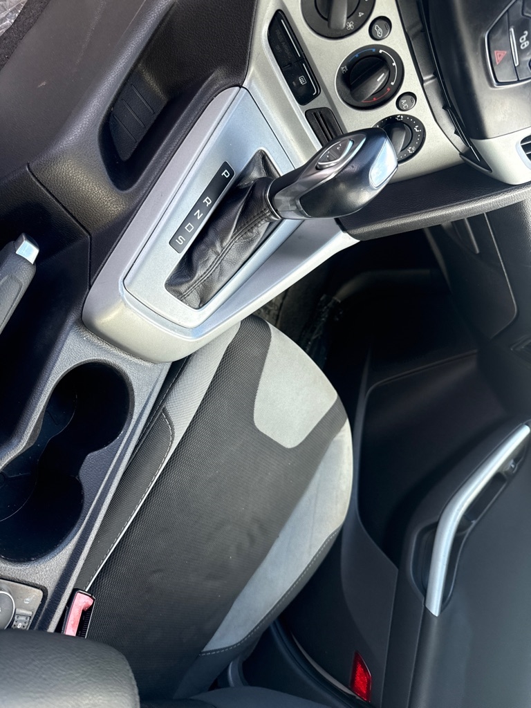 Ford Focus SE Sedan 2012 Ford Focus SE Sedan 2012