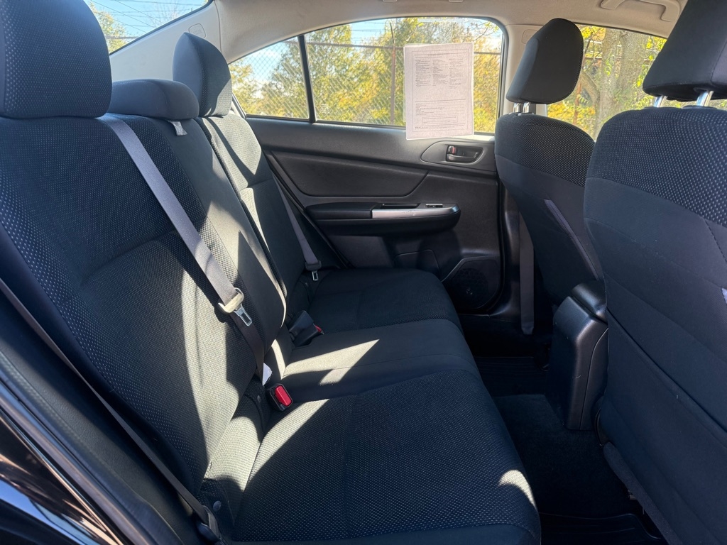 Subaru Impreza 2.0i PZEV 5M 4-Door 2016 Subaru Impreza 2.0i PZEV 5M 4-Door 2016