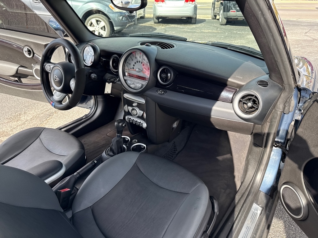 MINI Cooper Convertible 2010 MINI Cooper Convertible 2010