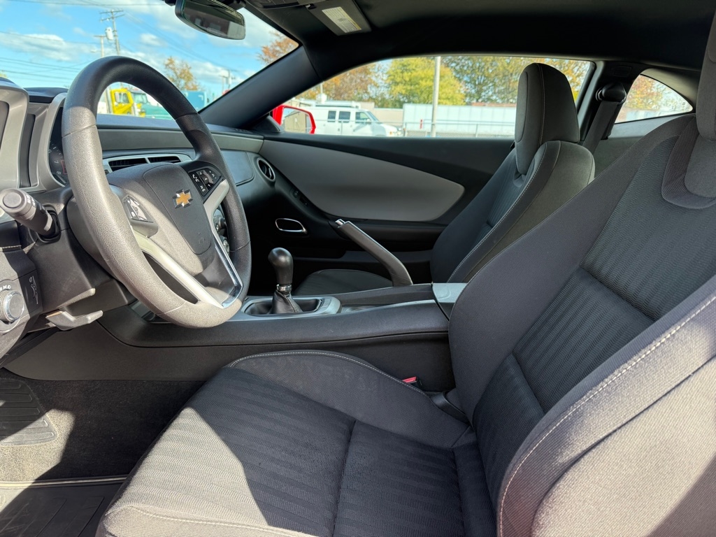 Chevrolet Camaro 1LS Coupe 2015 Chevrolet Camaro 1LS Coupe 2015