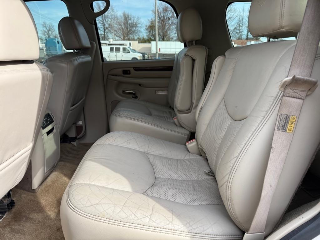 Cadillac Escalade AWD 2002