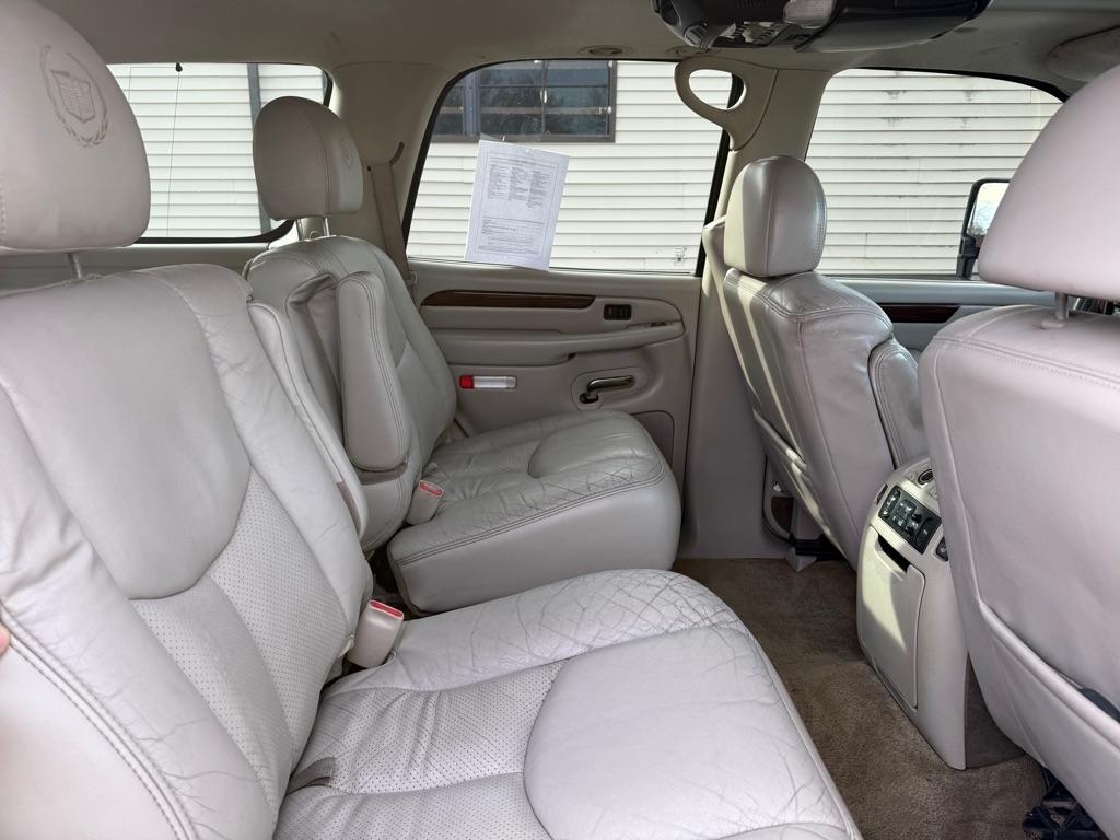 Cadillac Escalade AWD 2002