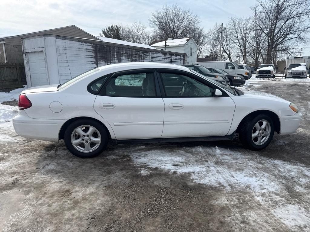 Ford Taurus SEL 2006