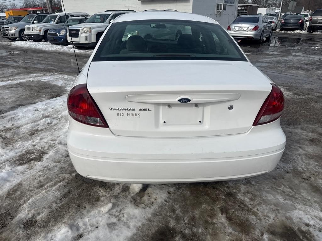 Ford Taurus SEL 2006