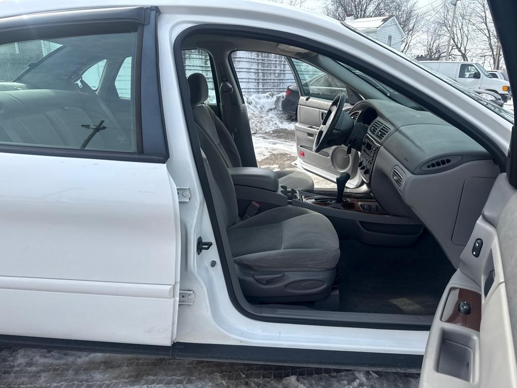 Ford Taurus SEL 2006