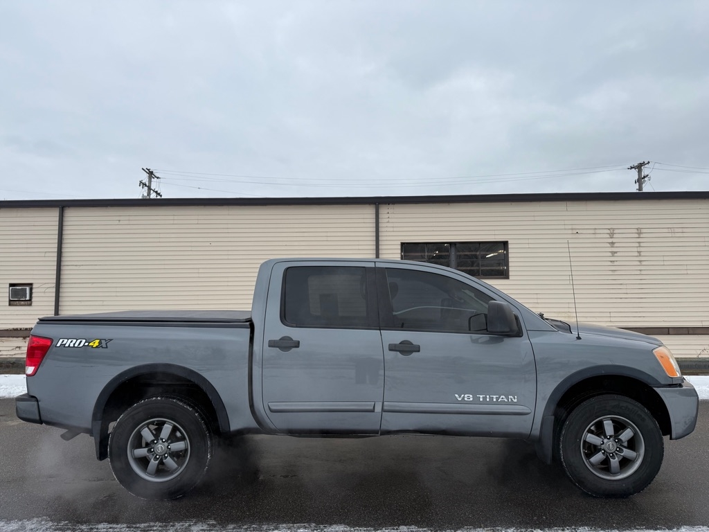 Nissan Titan S Crew Cab 4WD 2014